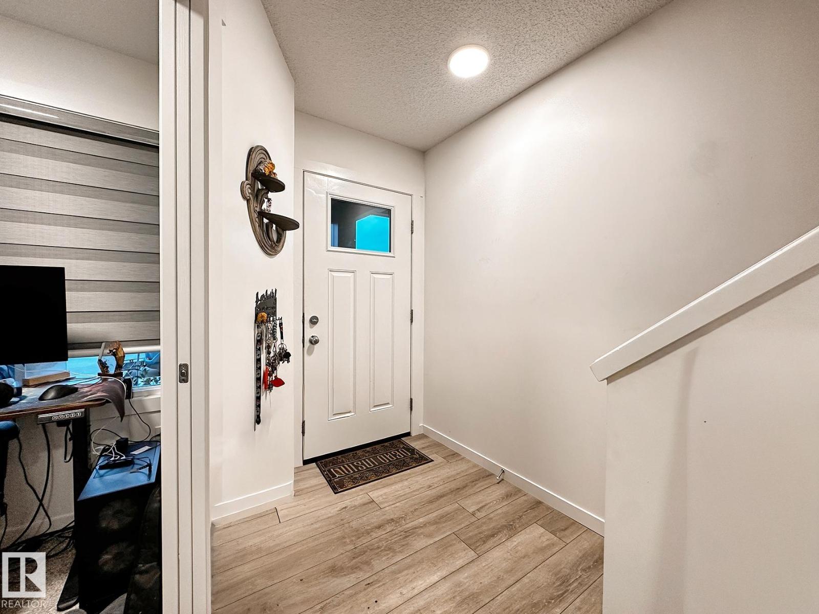 #13 1025 Secord Promenade Pm Nw, Edmonton, Alberta  T5T 7V4 - Photo 2 - E4461665