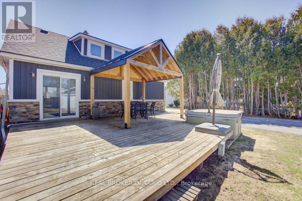 9488 Wellington 124 Road, Erin, Ontario  N0B 1T0 - Photo 35 - X12456506