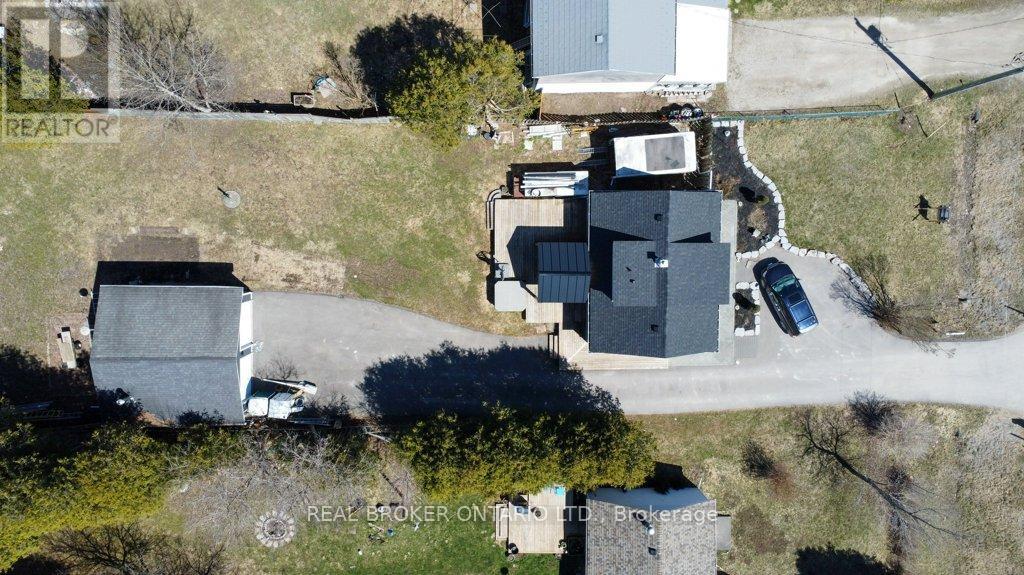 9488 Wellington 124 Road, Erin, Ontario  N0B 1T0 - Photo 38 - X12456506