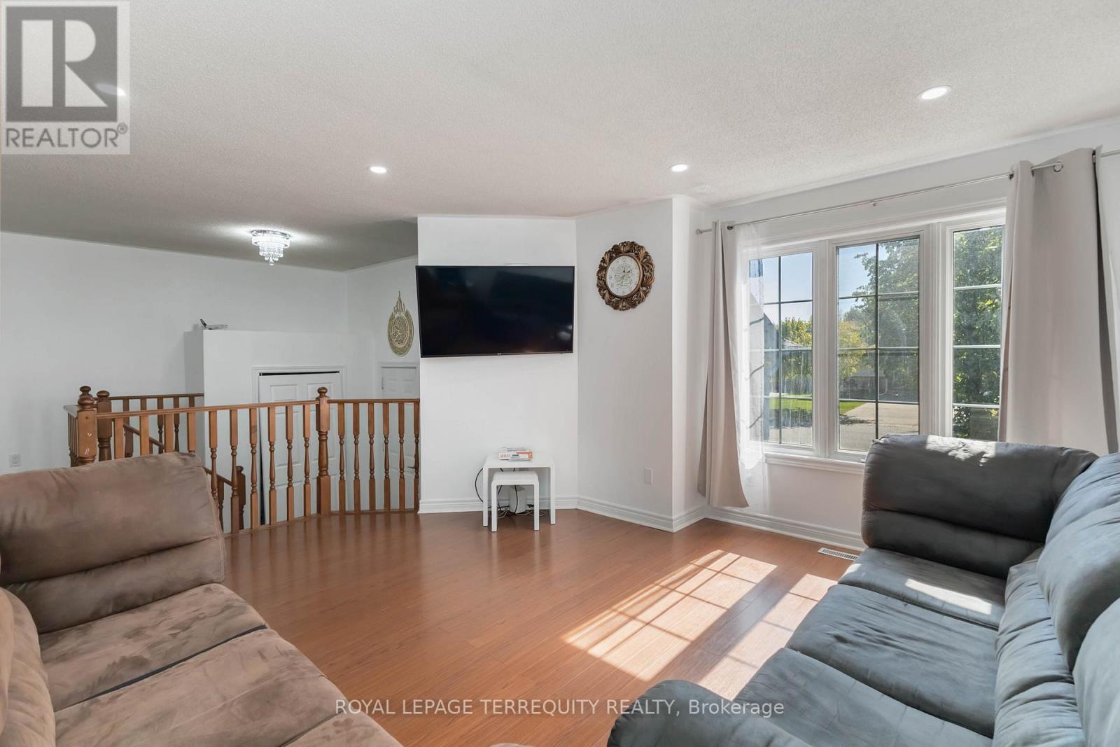 26 Joliet Street, London East (East I), Ontario  N5V 4V9 - Photo 14 - X12456511