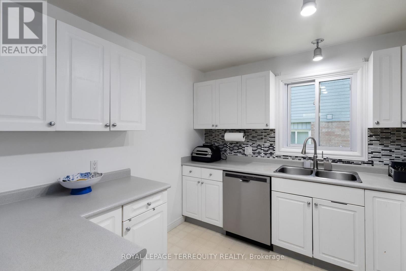 26 Joliet Street, London East (East I), Ontario  N5V 4V9 - Photo 22 - X12456511