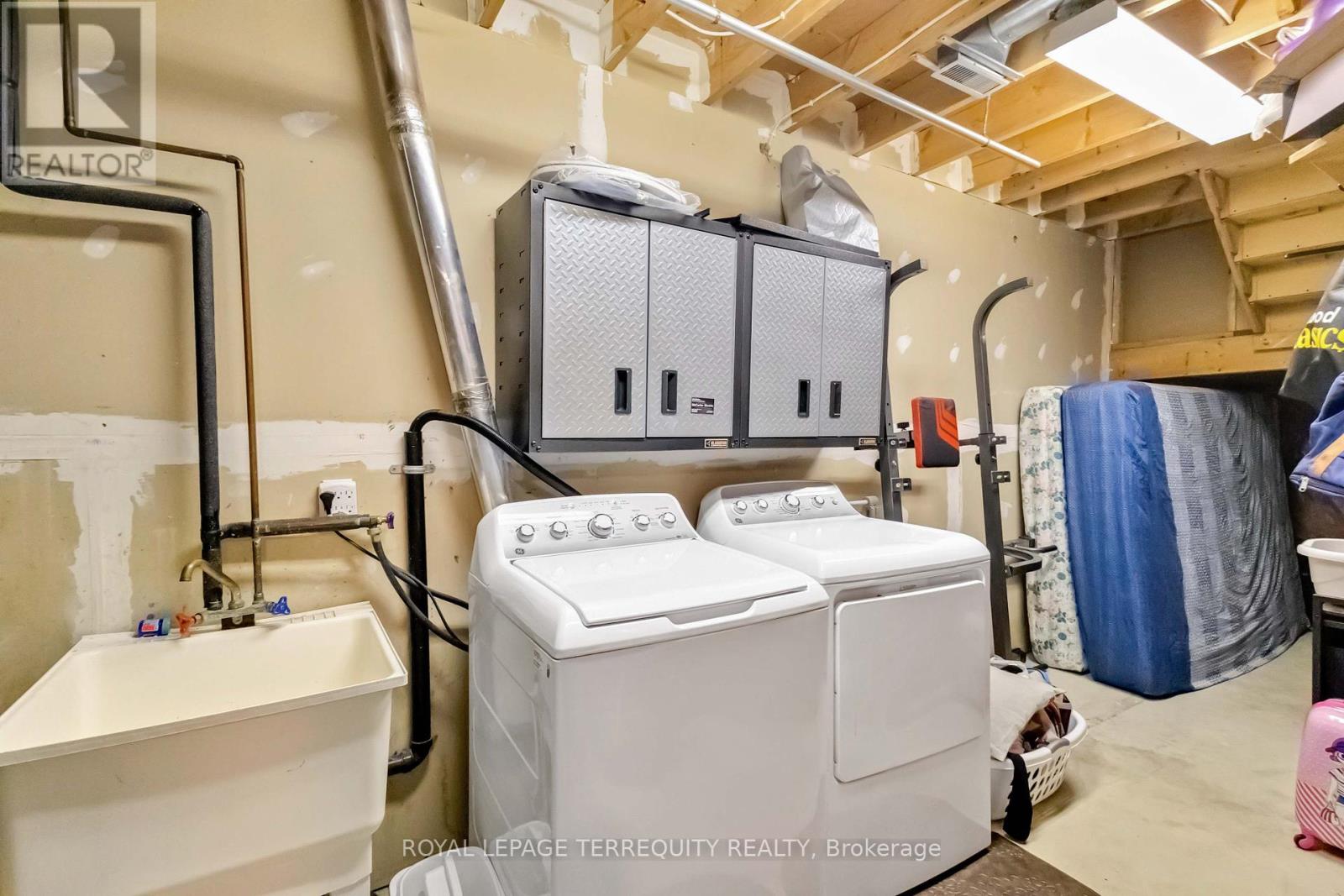 26 Joliet Street, London East (East I), Ontario  N5V 4V9 - Photo 35 - X12456511