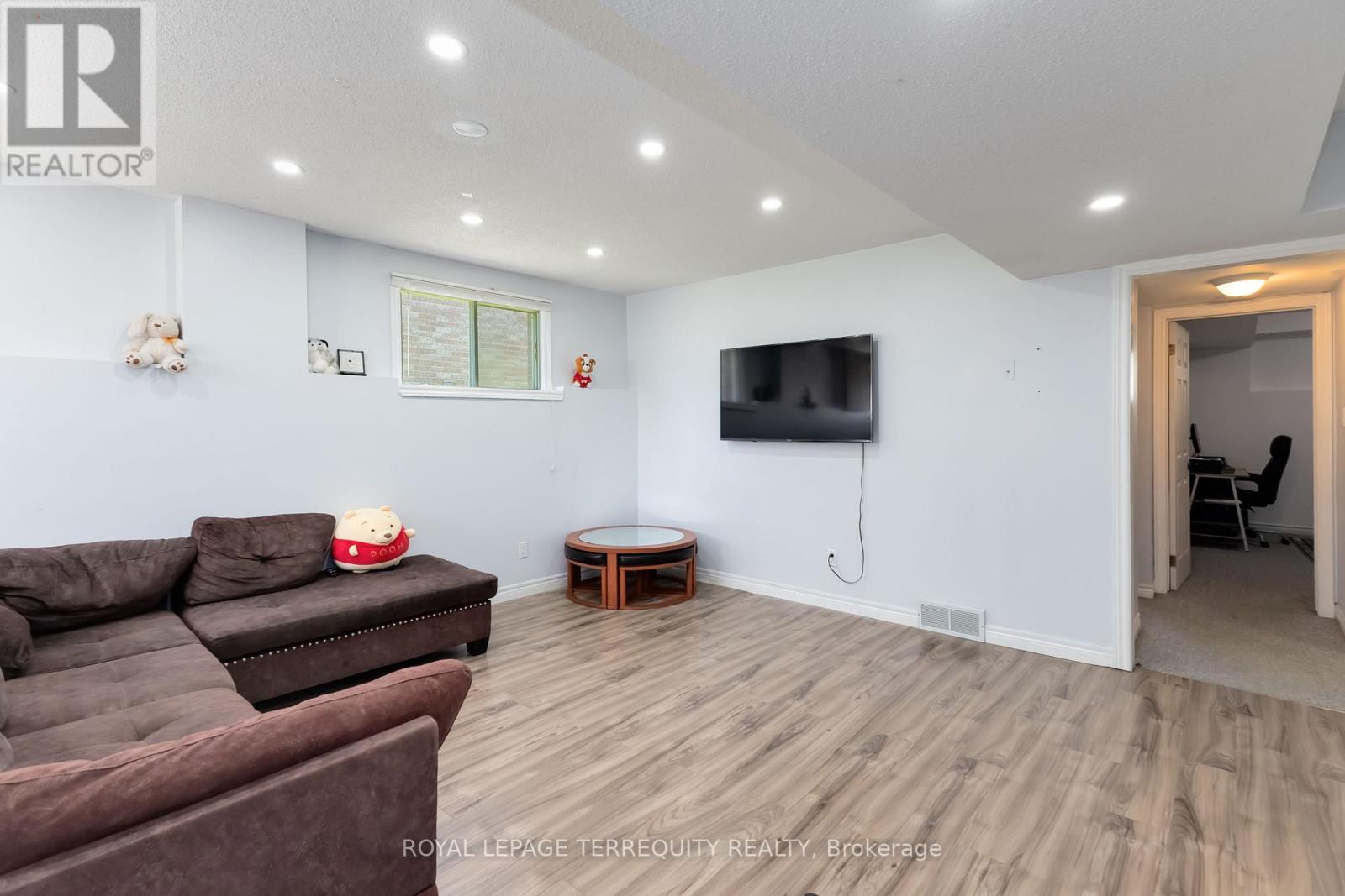 26 Joliet Street, London East (East I), Ontario  N5V 4V9 - Photo 38 - X12456511