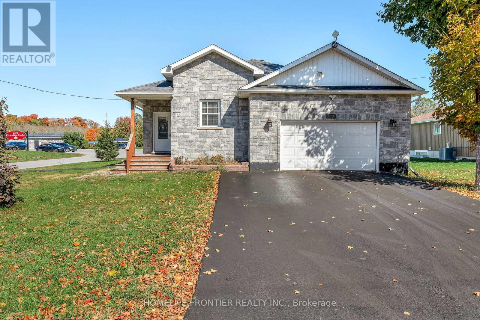 171 Alexander Street, Tweed, Ontario  K0K 3J0 - Photo 4 - X12456550