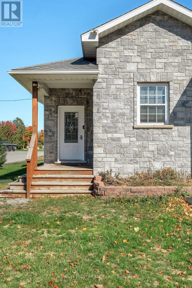 171 Alexander Street, Tweed, Ontario  K0K 3J0 - Photo 5 - X12456550