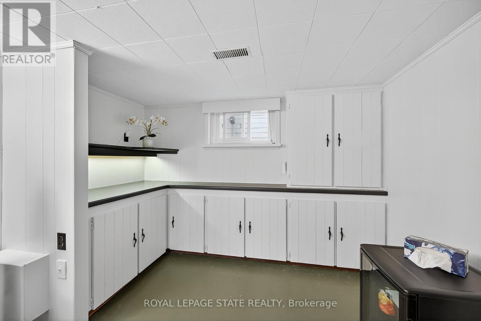 238 East 43rd Street, Hamilton (Hampton Heights), Ontario  L8T 3C5 - Photo 29 - X12456555
