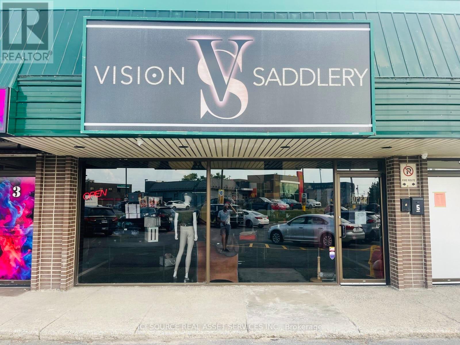 2130 Robertson Road, Ottawa, Ontario  K2H 5Z1 - Photo 2 - X12456576