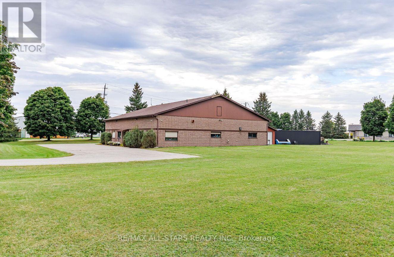 4 French Drive, Mono, Ontario  L9W 5W1 - Photo 1 - X12456582