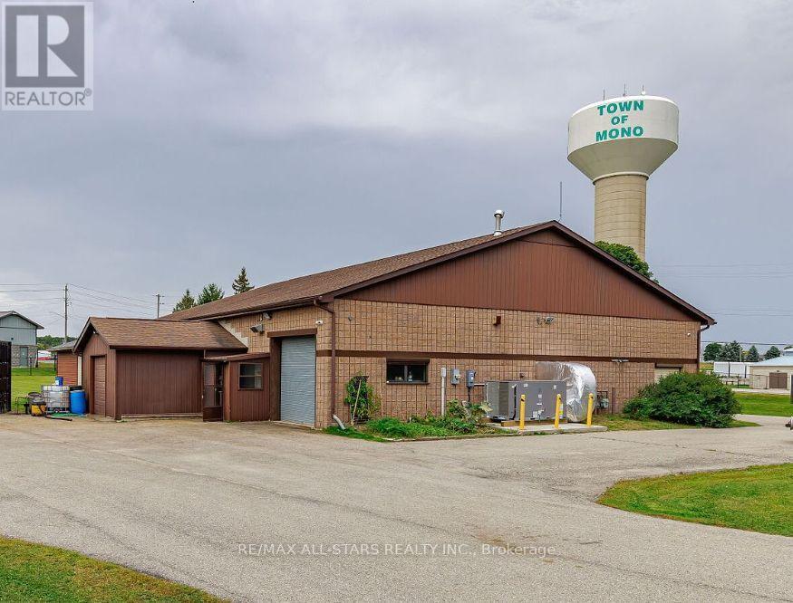 4 French Drive, Mono, Ontario  L9W 5W1 - Photo 2 - X12456582