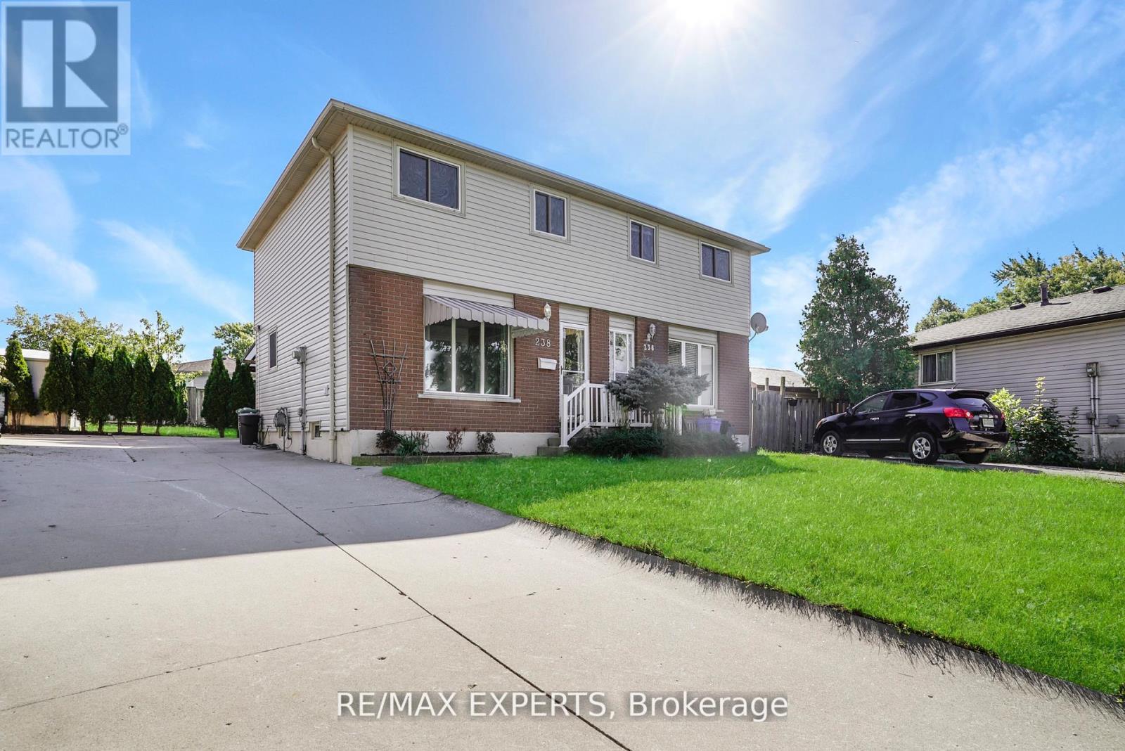 238 Lawnhurst Court, Hamilton (Lawfield), Ontario  L8V 4R4 - Photo 1 - X12456606