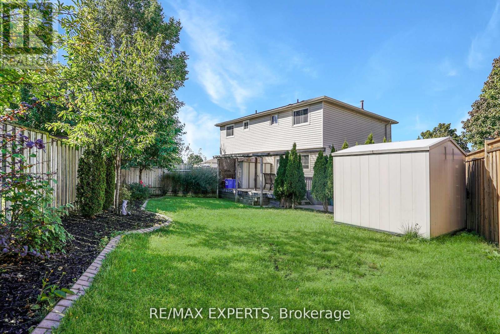 238 Lawnhurst Court, Hamilton (Lawfield), Ontario  L8V 4R4 - Photo 15 - X12456606