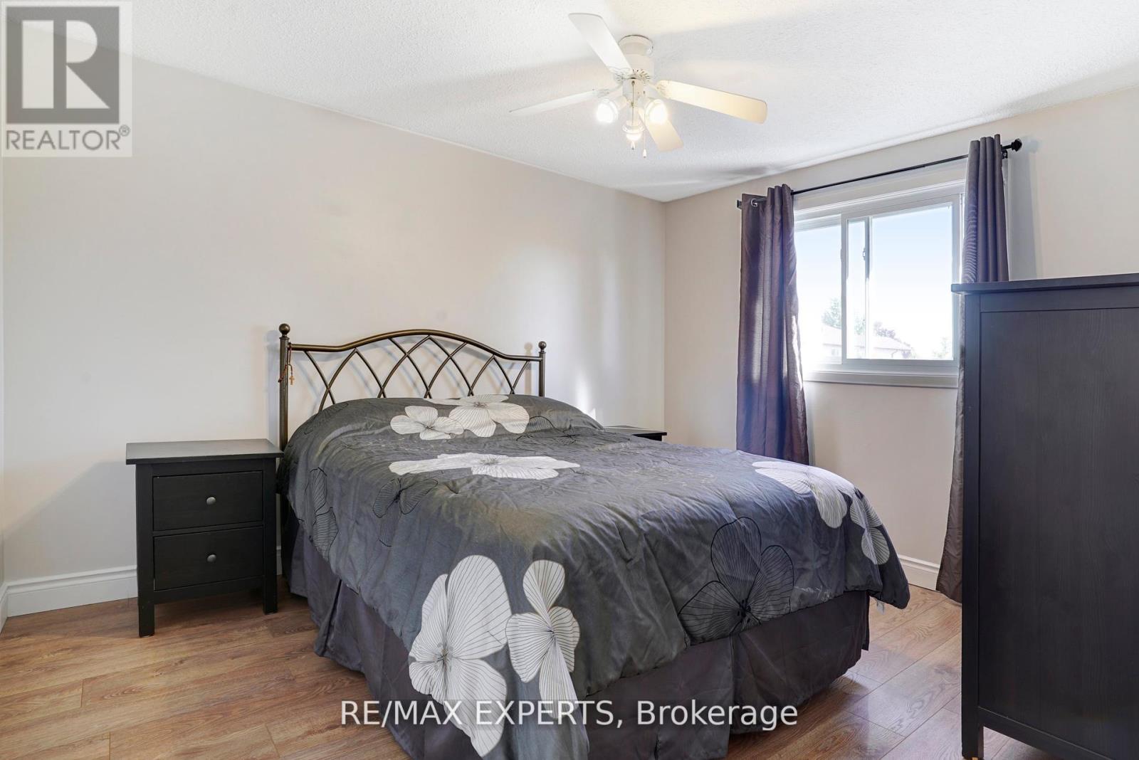 238 Lawnhurst Court, Hamilton (Lawfield), Ontario  L8V 4R4 - Photo 9 - X12456606