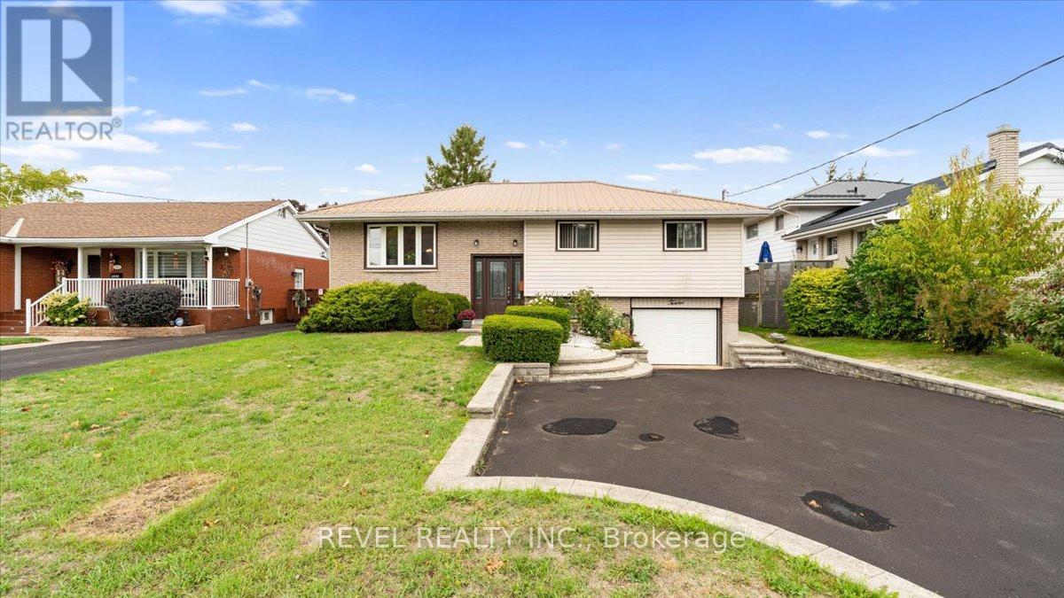 12 Chown Crescent, Belleville (Belleville Ward), Ontario  K8P 4P9 - Photo 1 - X12456619