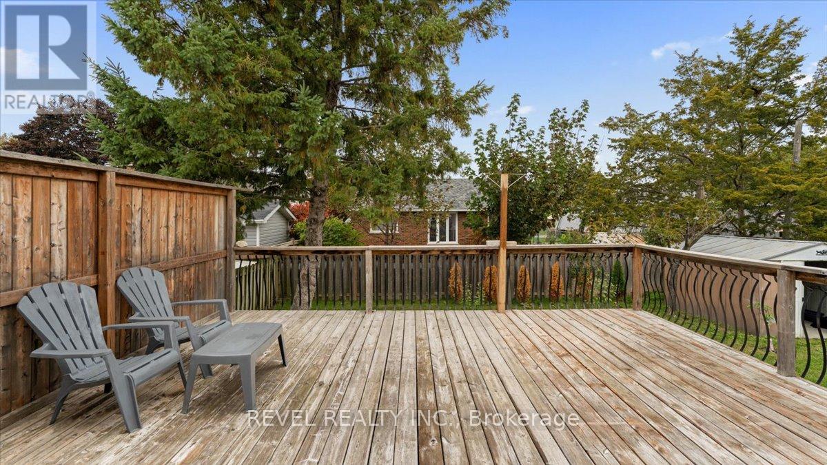 12 Chown Crescent, Belleville (Belleville Ward), Ontario  K8P 4P9 - Photo 27 - X12456619