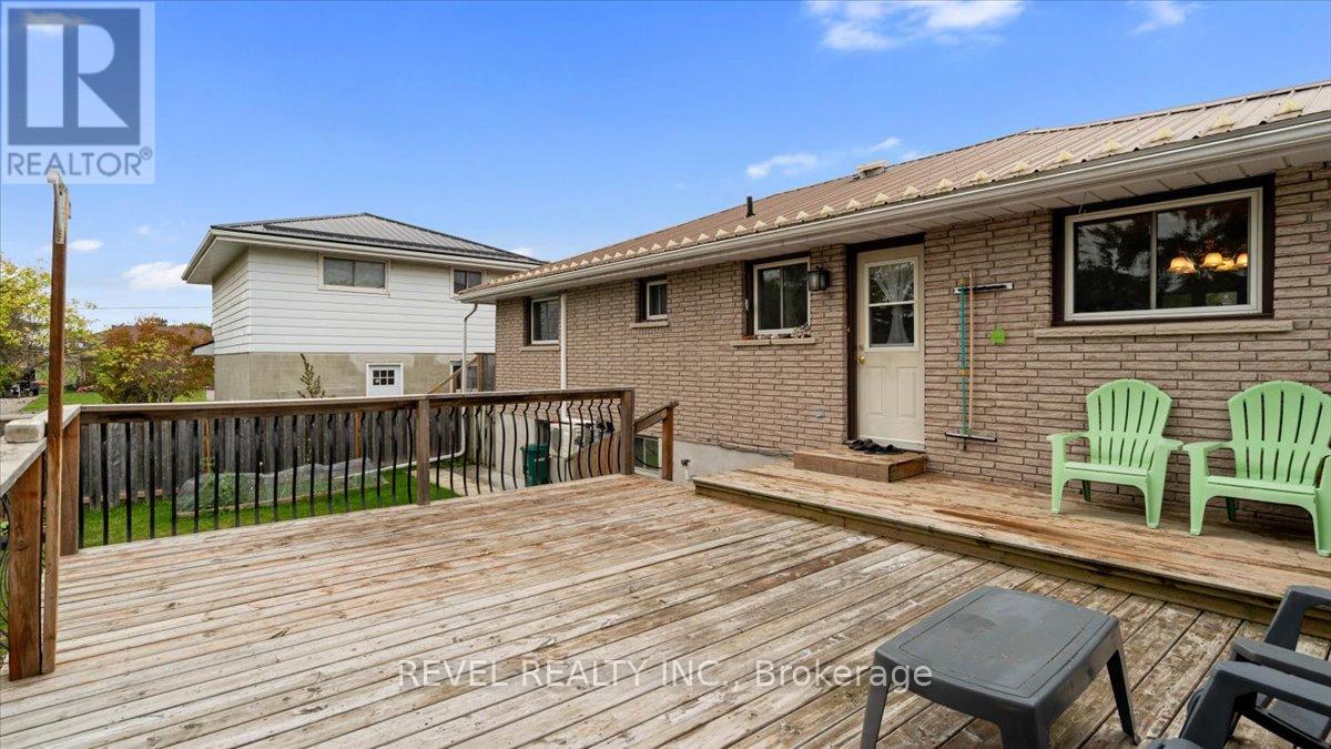 12 Chown Crescent, Belleville (Belleville Ward), Ontario  K8P 4P9 - Photo 28 - X12456619