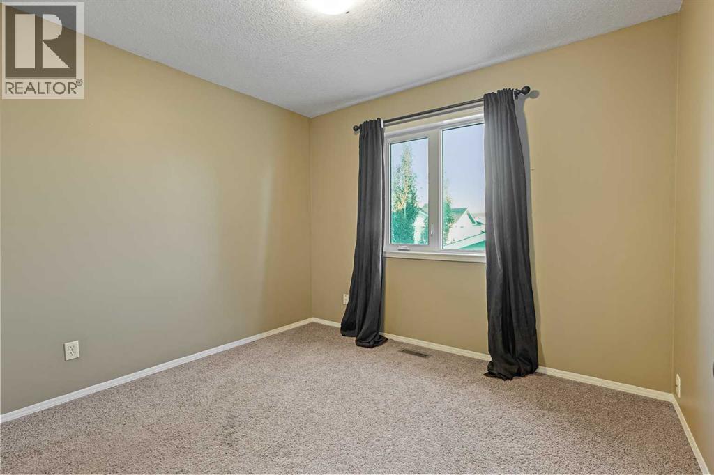 24 Blackfoot Court W, Lethbridge, Alberta  T1K 7P5 - Photo 12 - A2262804