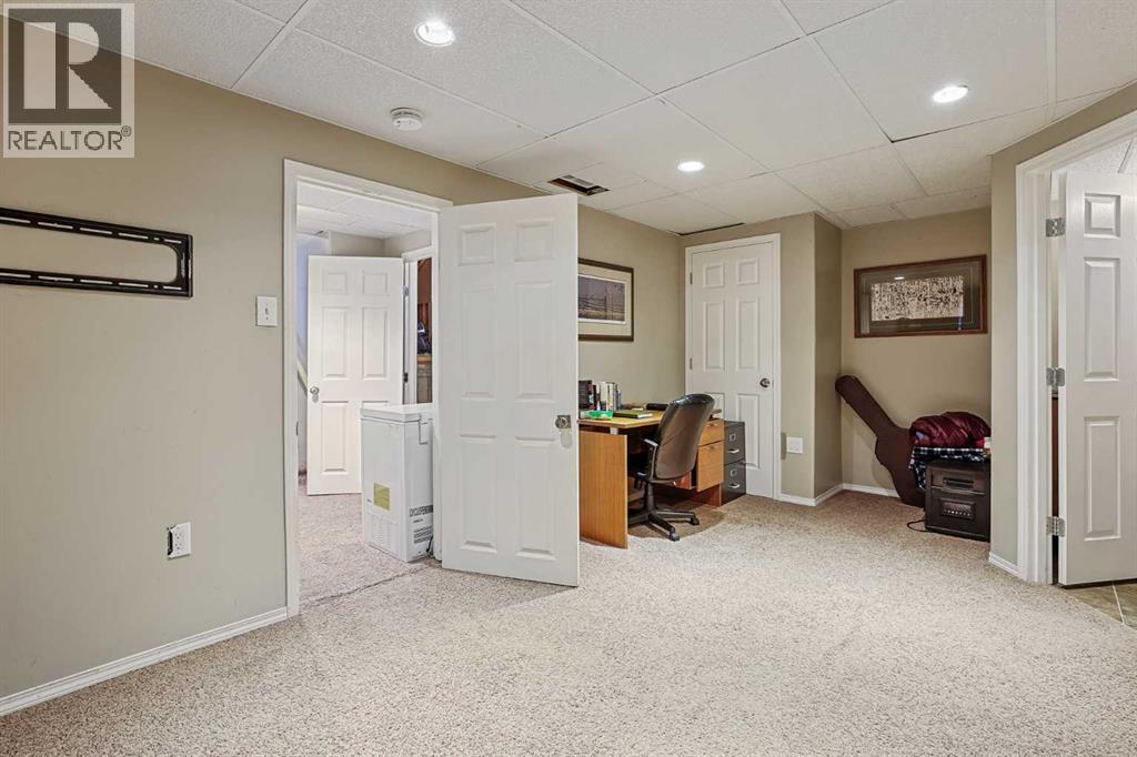 24 Blackfoot Court W, Lethbridge, Alberta  T1K 7P5 - Photo 21 - A2262804