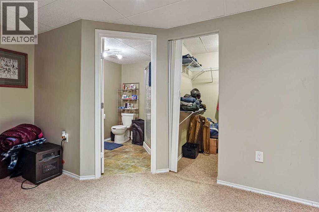24 Blackfoot Court W, Lethbridge, Alberta  T1K 7P5 - Photo 22 - A2262804
