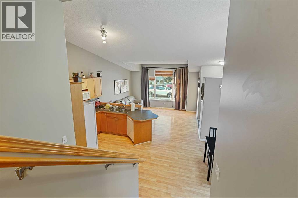 24 Blackfoot Court W, Lethbridge, Alberta  T1K 7P5 - Photo 10 - A2262804