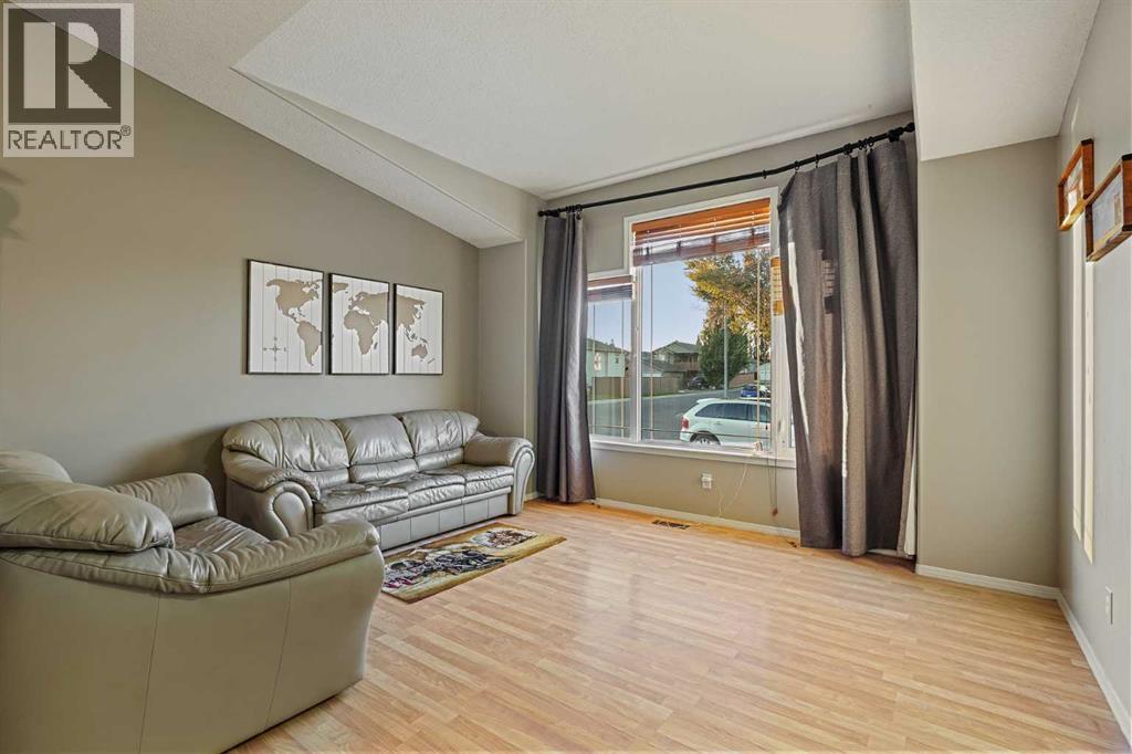 24 Blackfoot Court W, Lethbridge, Alberta  T1K 7P5 - Photo 5 - A2262804