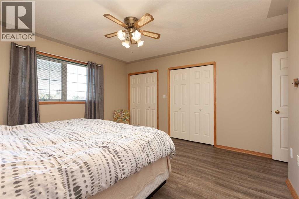 1243 Tumblewood Avenue, Pincher Creek, Alberta  T0K 1W0 - Photo 13 - A2263295