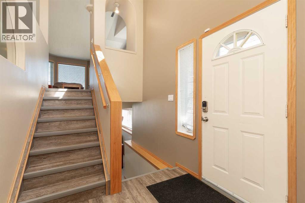 1243 Tumblewood Avenue, Pincher Creek, Alberta  T0K 1W0 - Photo 3 - A2263295