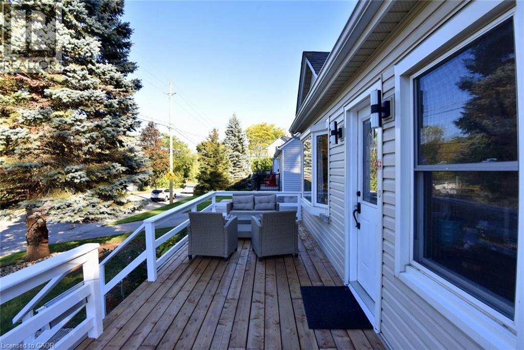86 Mercer Street, Hamilton, Ontario  L9H 2N6 - Photo 3 - 40778240