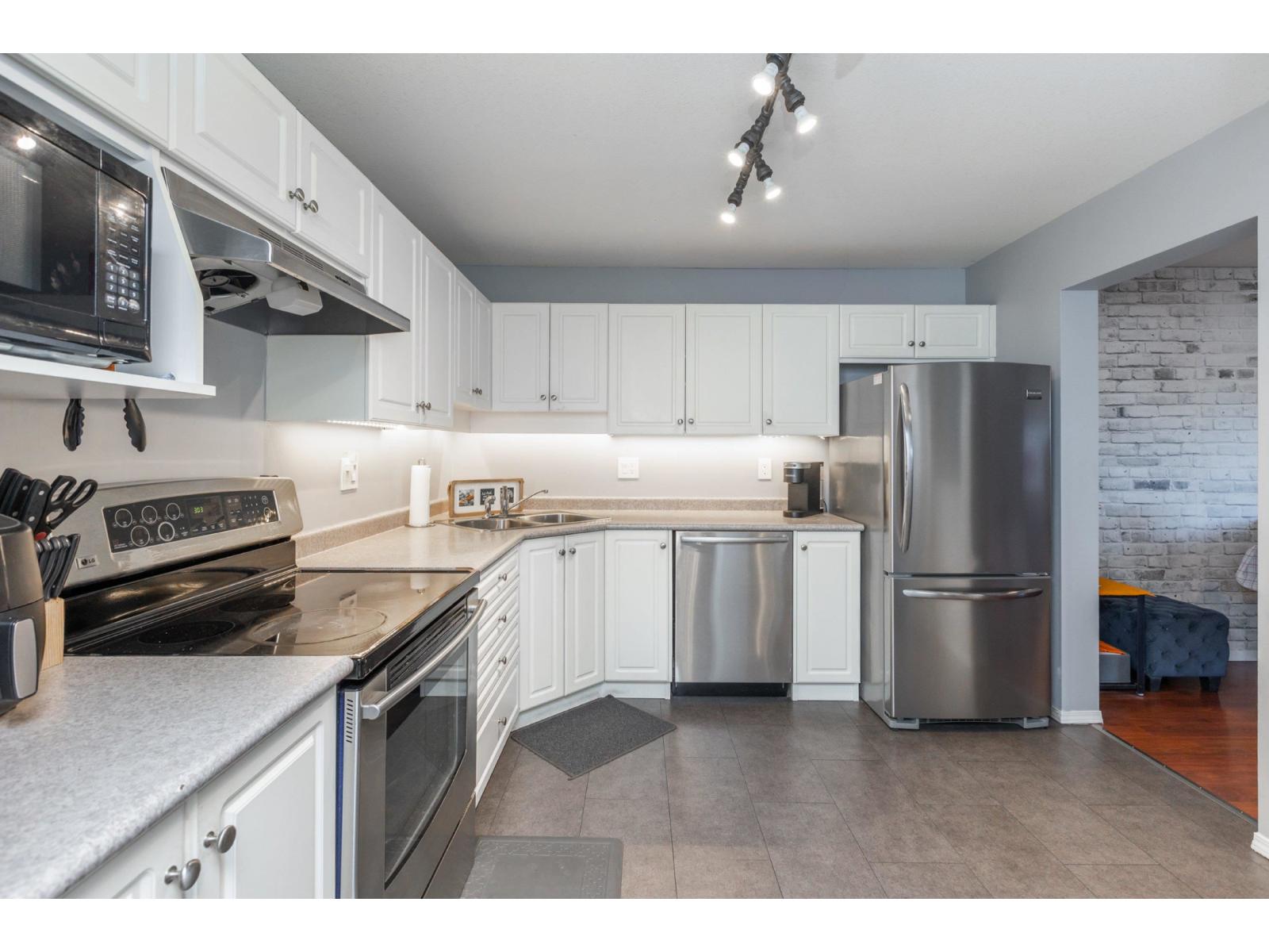 209 2435 Center Avenue, Abbotsford, British Columbia  V2T 2N4 - Photo 9 - R3057261