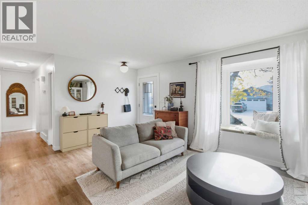 1218 Centre Street, Carstairs, Alberta  T0M 0N0 - Photo 4 - A2263478