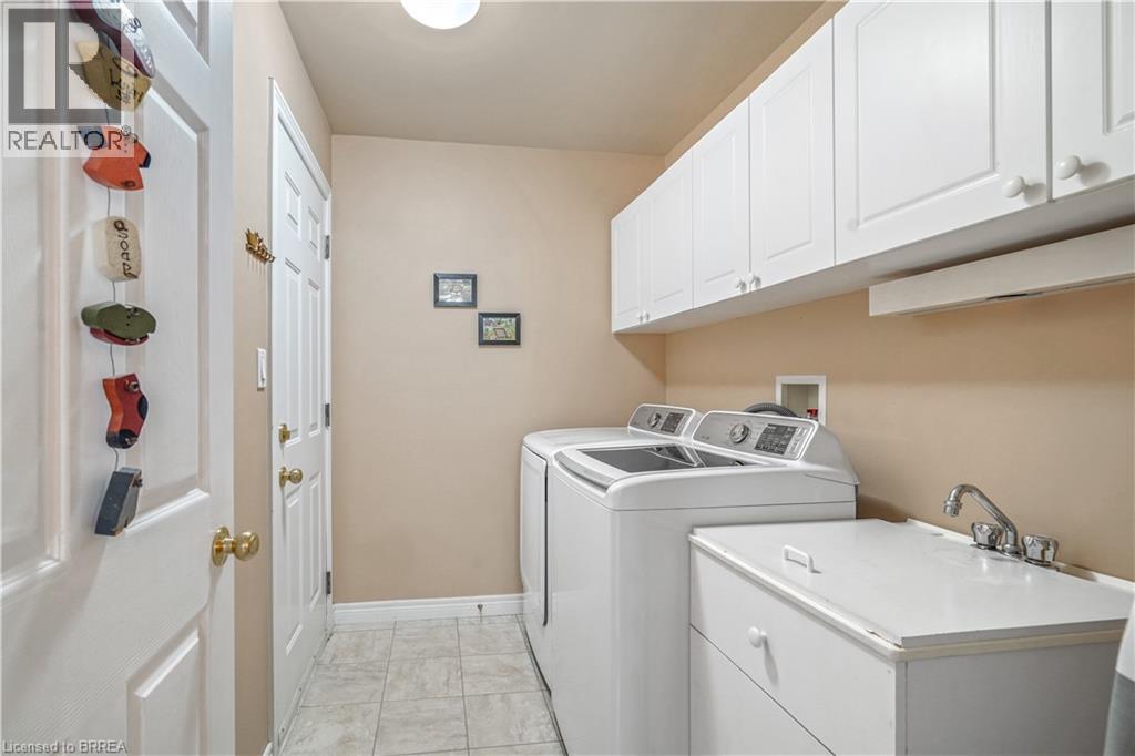 25 Cobden Court Unit# 8, Brantford, Ontario  N3R 8B5 - Photo 9 - 40776676