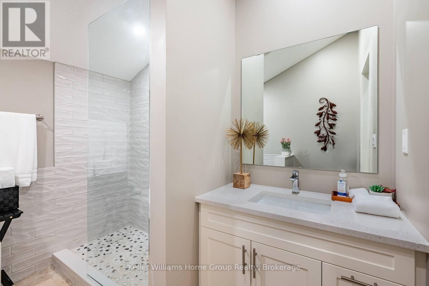 148 Colborne Street, Centre Wellington, Ontario  N0B 1S0 - Photo 12 - X12456314