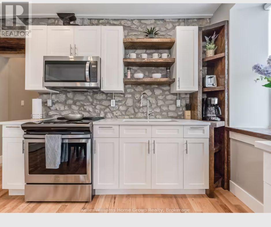 148 Colborne Street, Centre Wellington, Ontario  N0B 1S0 - Photo 6 - X12456314