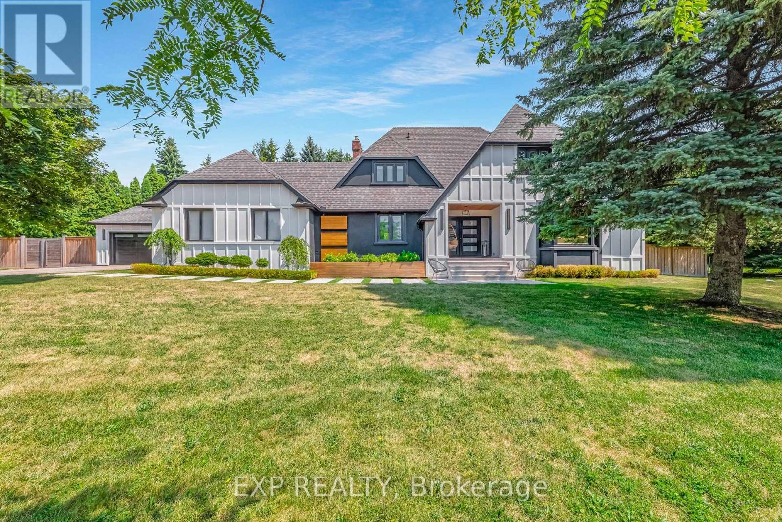 17 CHAMBERLAIN COURT, King, Ontario