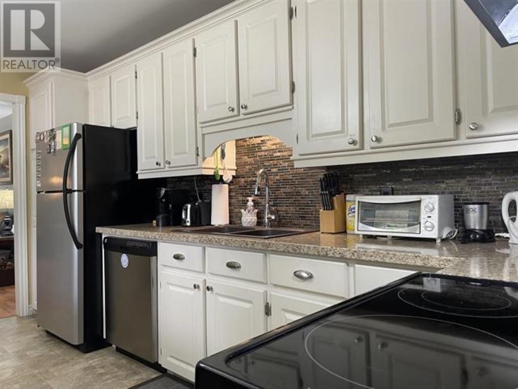 14 Pope Street, Alberton, Prince Edward Island  C0B 1B0 - Photo 6 - 202525575