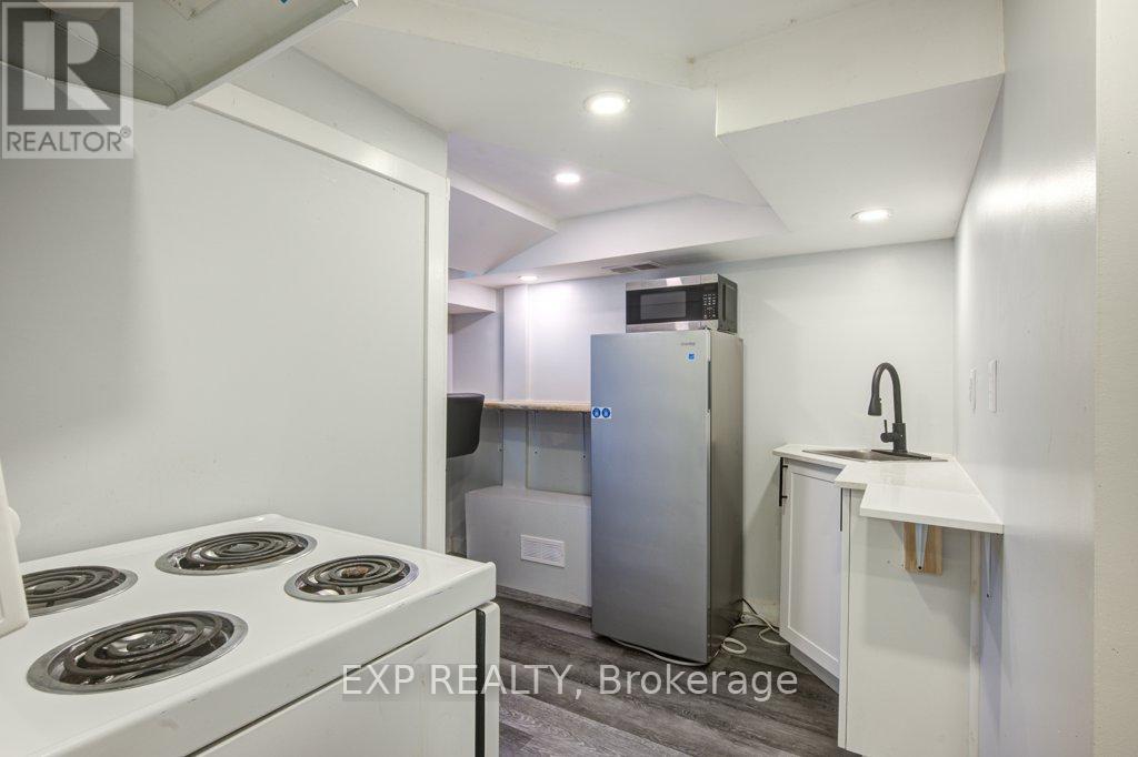 96 Emery Street W, London South (South E), Ontario  N6J 1R8 - Photo 18 - X12455864