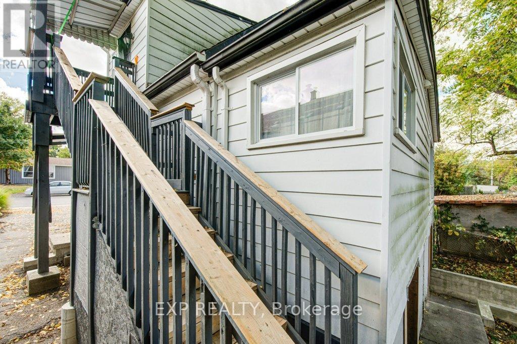 96 Emery Street W, London South (South E), Ontario  N6J 1R8 - Photo 37 - X12455864