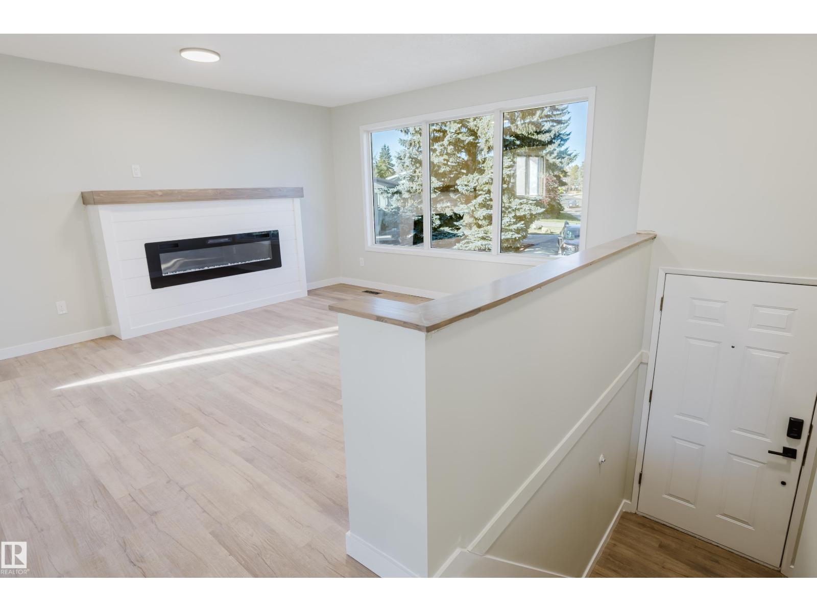 6303 179 St Nw, Edmonton, Alberta  T5T 2P2 - Photo 4 - E4461667