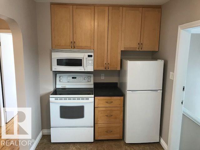 9239 92 St Nw, Edmonton, Alberta  T6C 3R4 - Photo 7 - E4461668