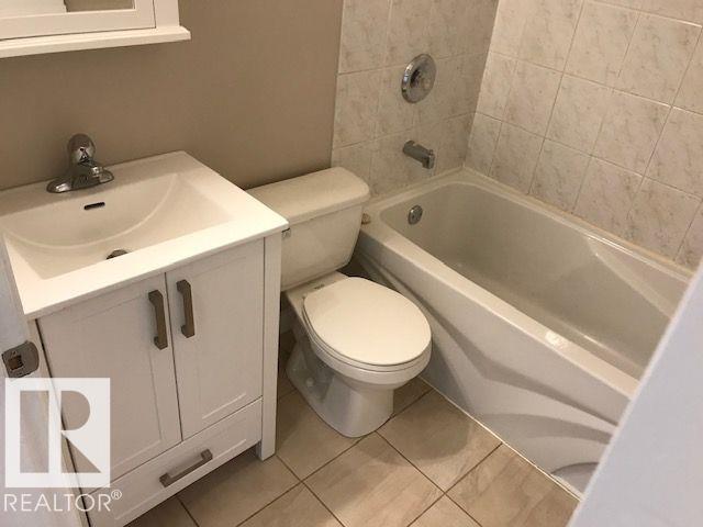 9239 92 St Nw, Edmonton, Alberta  T6C 3R4 - Photo 9 - E4461668