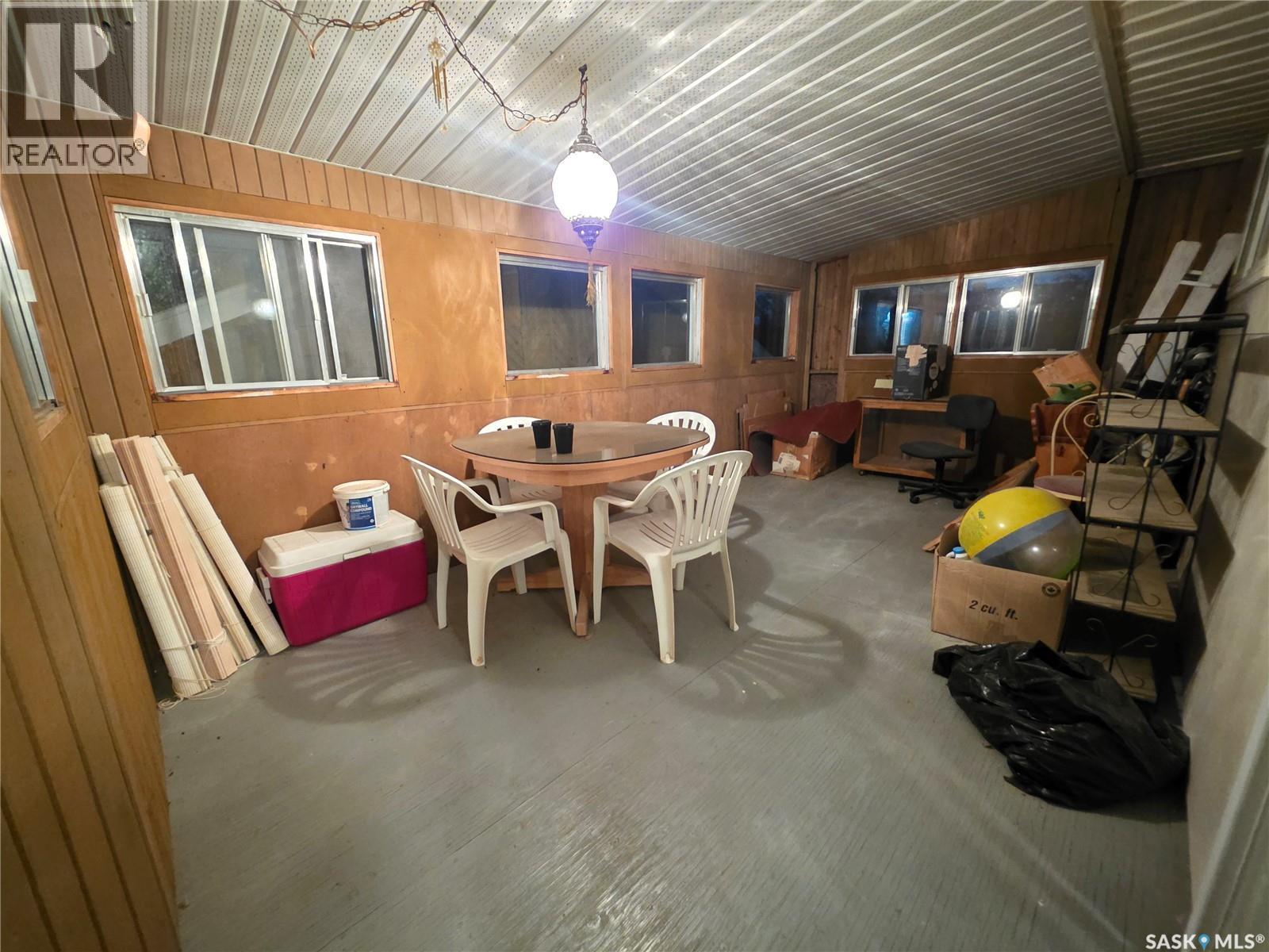 304 3rd Street N, Cabri, Saskatchewan  S0N 0J0 - Photo 10 - SK020626