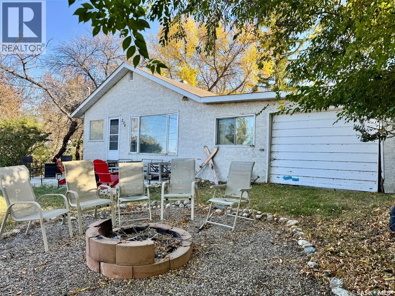 230 Daly Avenue, Regina Beach, Saskatchewan  S0G 4C0 - Photo 3 - SK020611