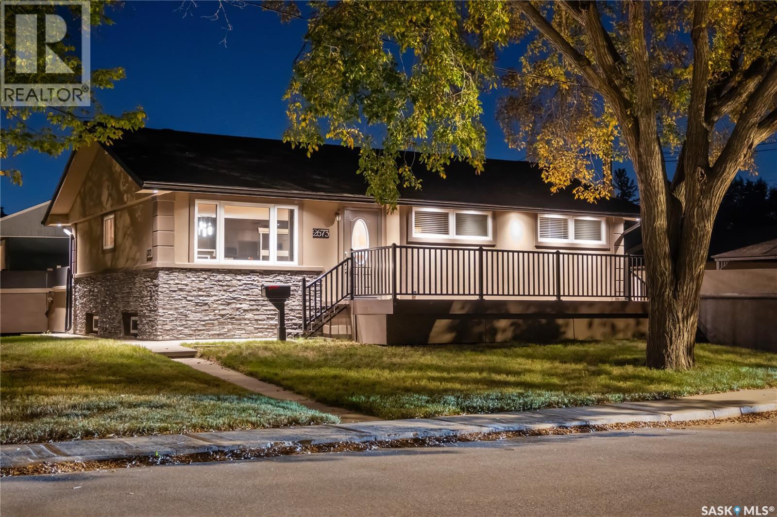 2673 Park Street, Regina, Saskatchewan  S4N 2H3 - Photo 1 - SK020591
