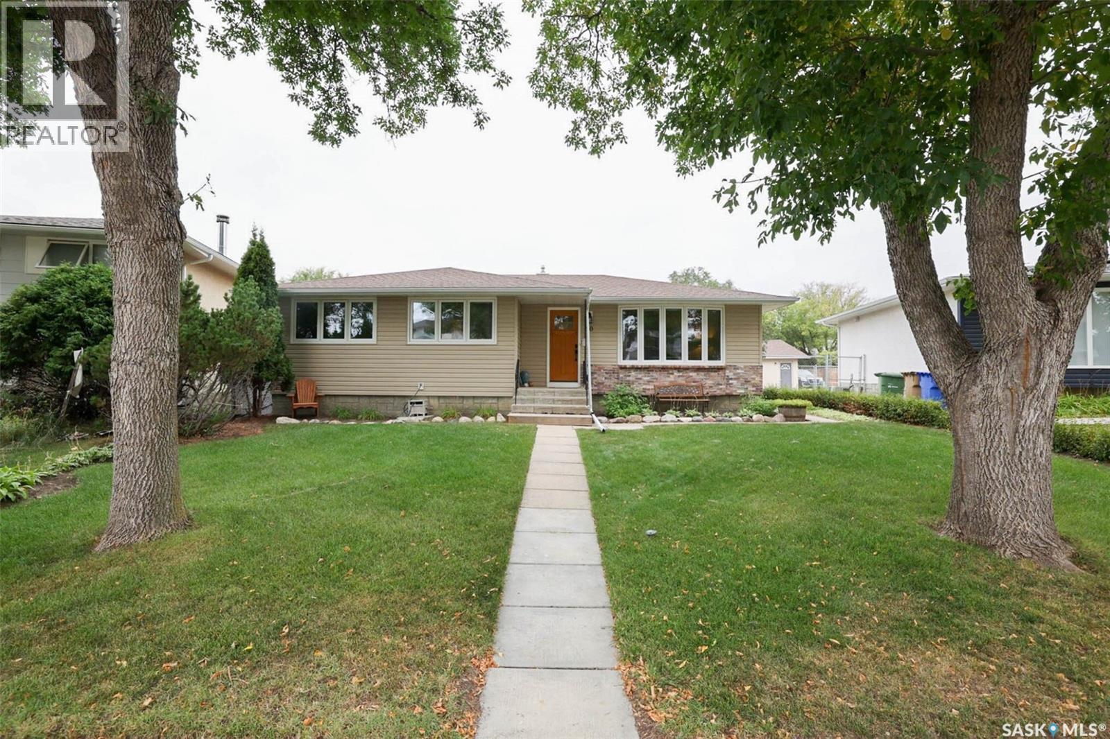 50 Selby Crescent, Regina, Saskatchewan  S4T 6W1 - Photo 3 - SK020590