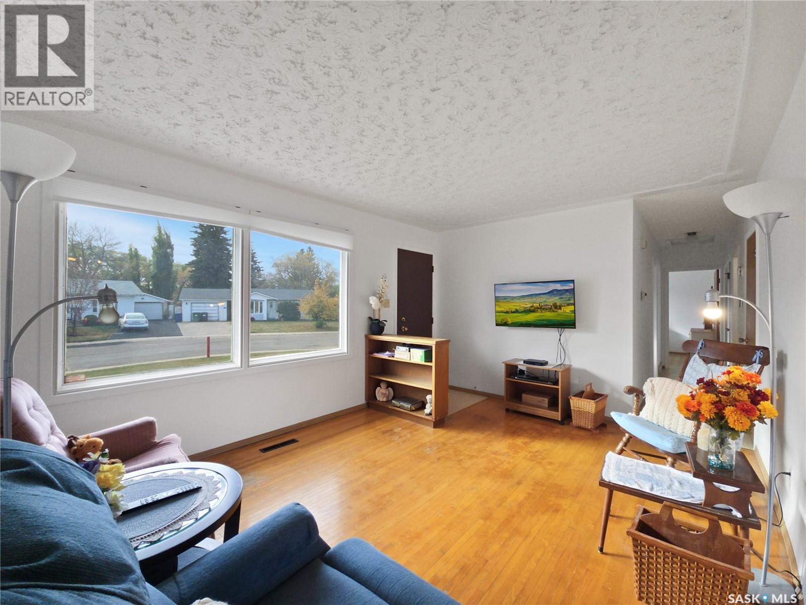 63 Marlborough CRESCENT, Saskatoon, Saskatchewan