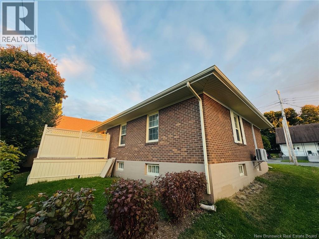 1 Wellington Street, Campbellton, New Brunswick  E3N 1G1 - Photo 19 - NB128364