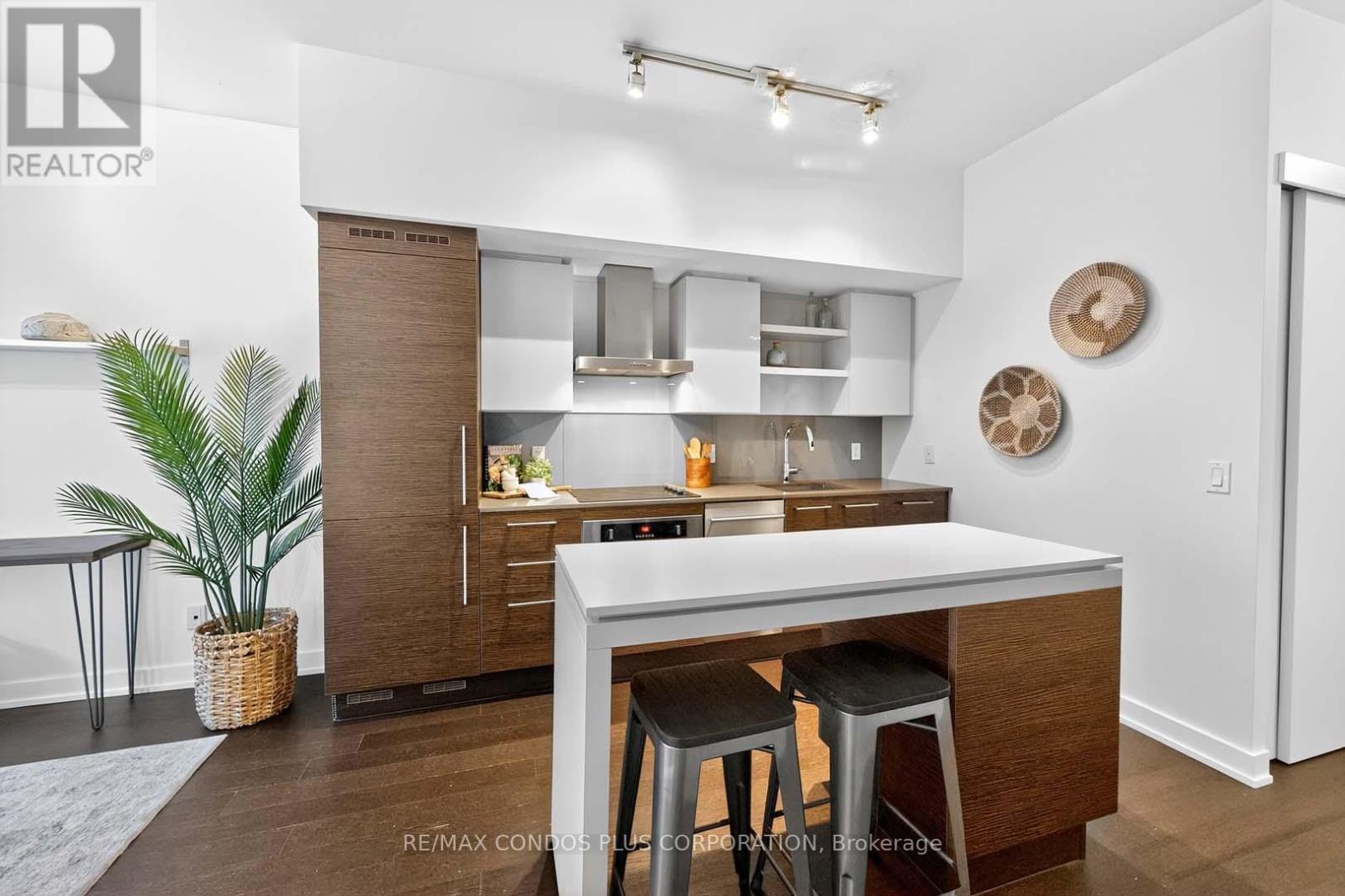 444 - 1030 King Street W, Toronto (Niagara), Ontario  M6K 0B4 - Photo 2 - C12401282