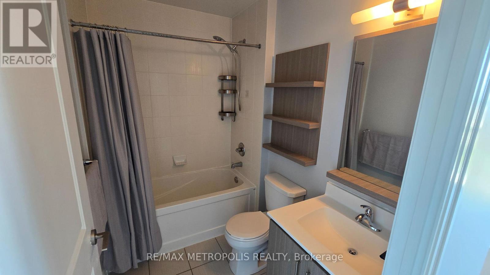 2301 - 275 Yorkland Road, Toronto, Ontario  M2J 0B4 - Photo 5 - C12426455