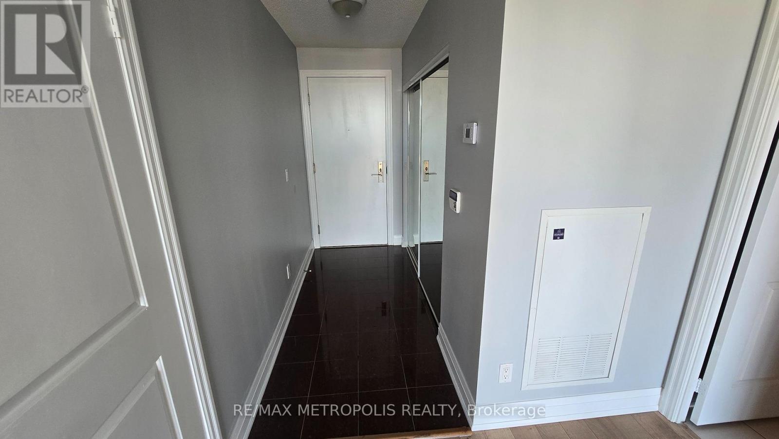 2301 - 275 Yorkland Road, Toronto, Ontario  M2J 0B4 - Photo 12 - C12426455