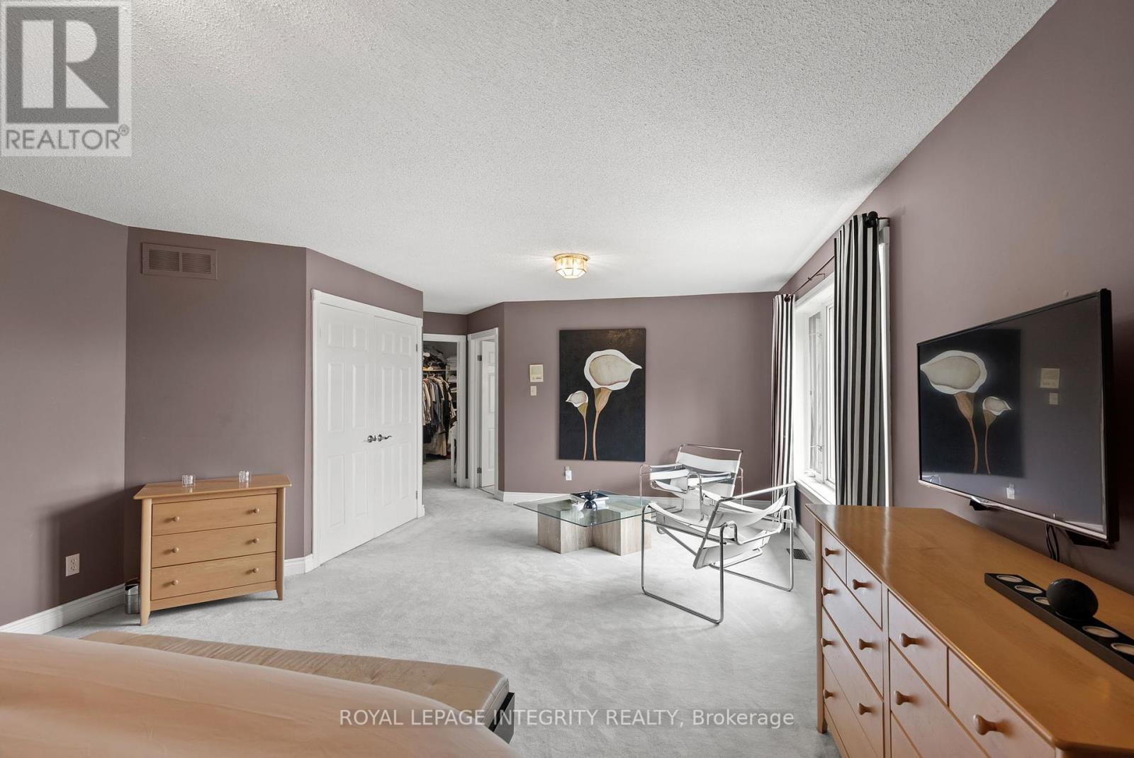 6 Marchbrook Circle, Ottawa, Ontario  K2W 1A1 - Photo 32 - X12456164