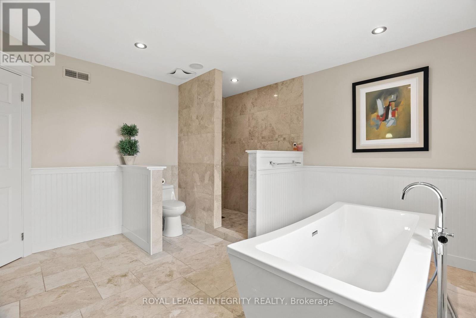 6 Marchbrook Circle, Ottawa, Ontario  K2W 1A1 - Photo 34 - X12456164